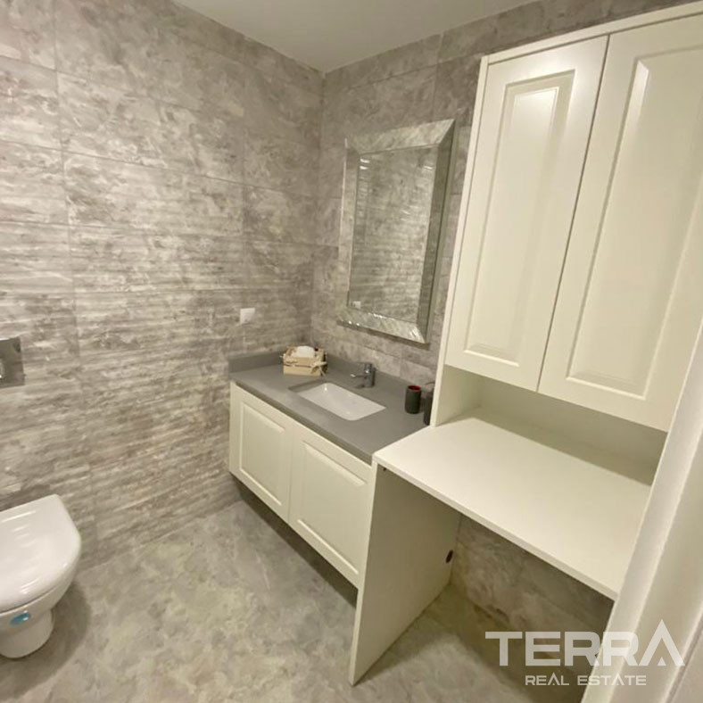 Investment Flats in Istanbul, Kadiköy with Proximity to Metro Stations - 64924