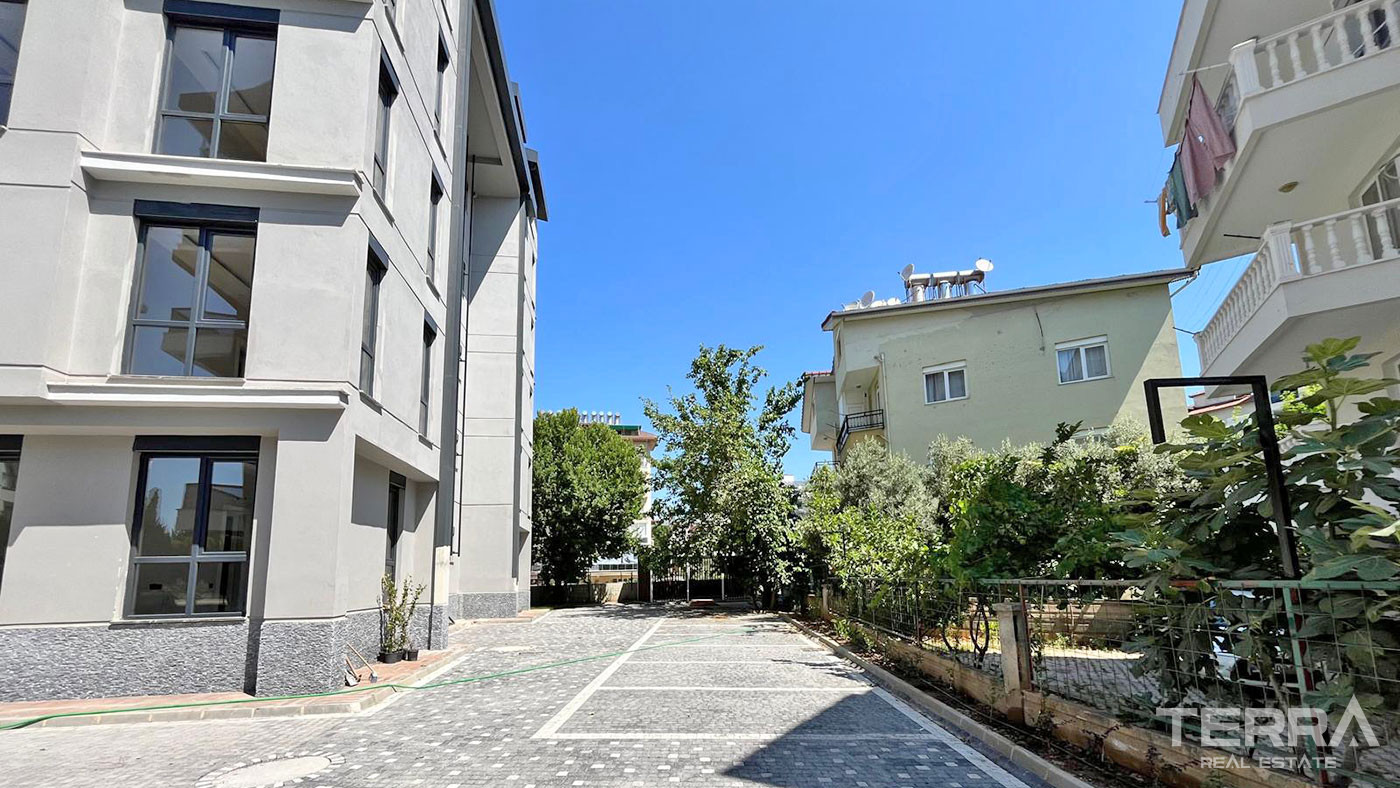 Investment Apartments in Luxury Complex with Swimming Pool - 98557