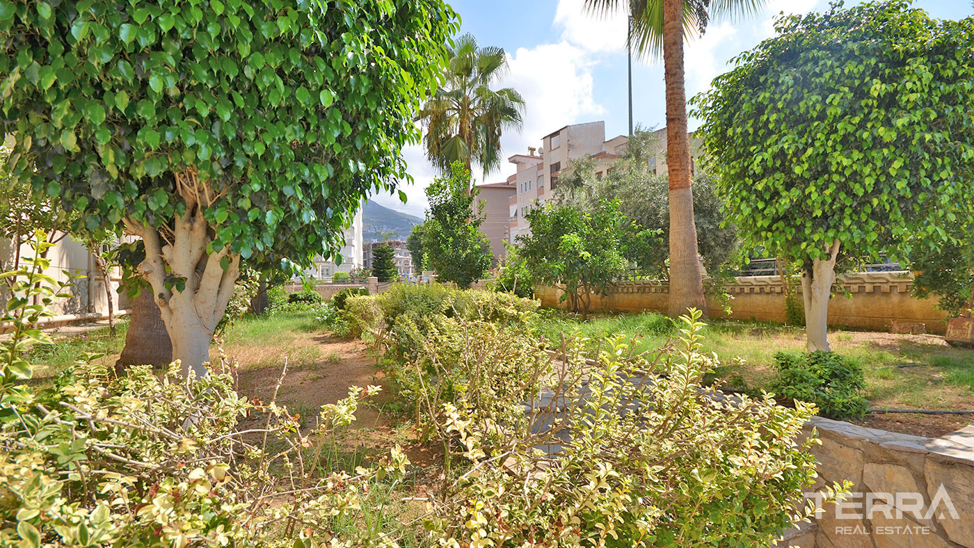 Fully Furnished 2+1 Apartment Close to the Beach in Alanya Center - 69652