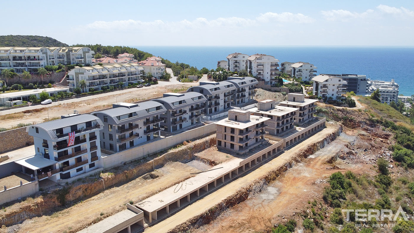 Alanya Flats in a Luxury Complex with Shopping Mall and Private Beach - 70321