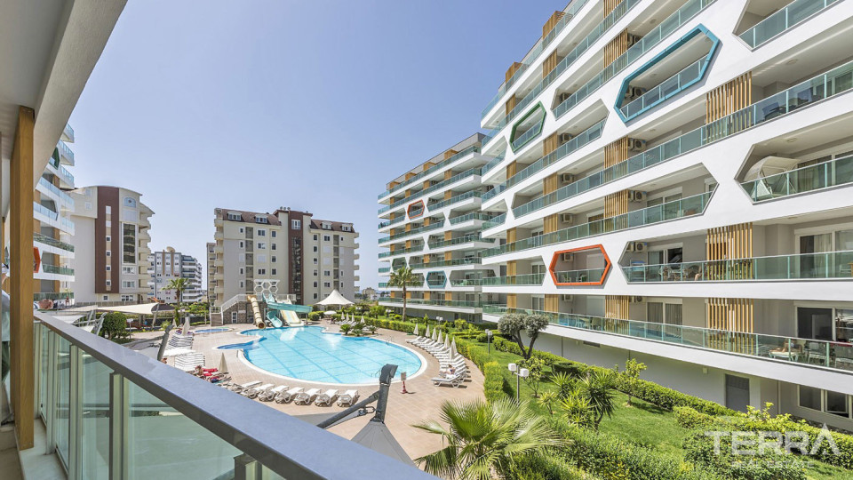 Sun-Filled Resale Flat in Alanya with Sea View and Rental Potential