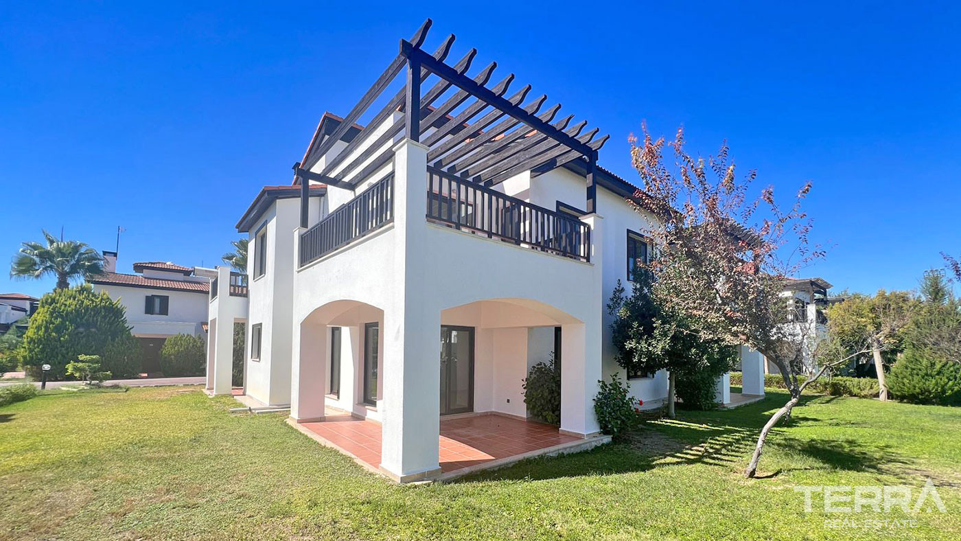 Semi-Detached Golf Villa with Resort Hotel Facilities in Belek - 71183