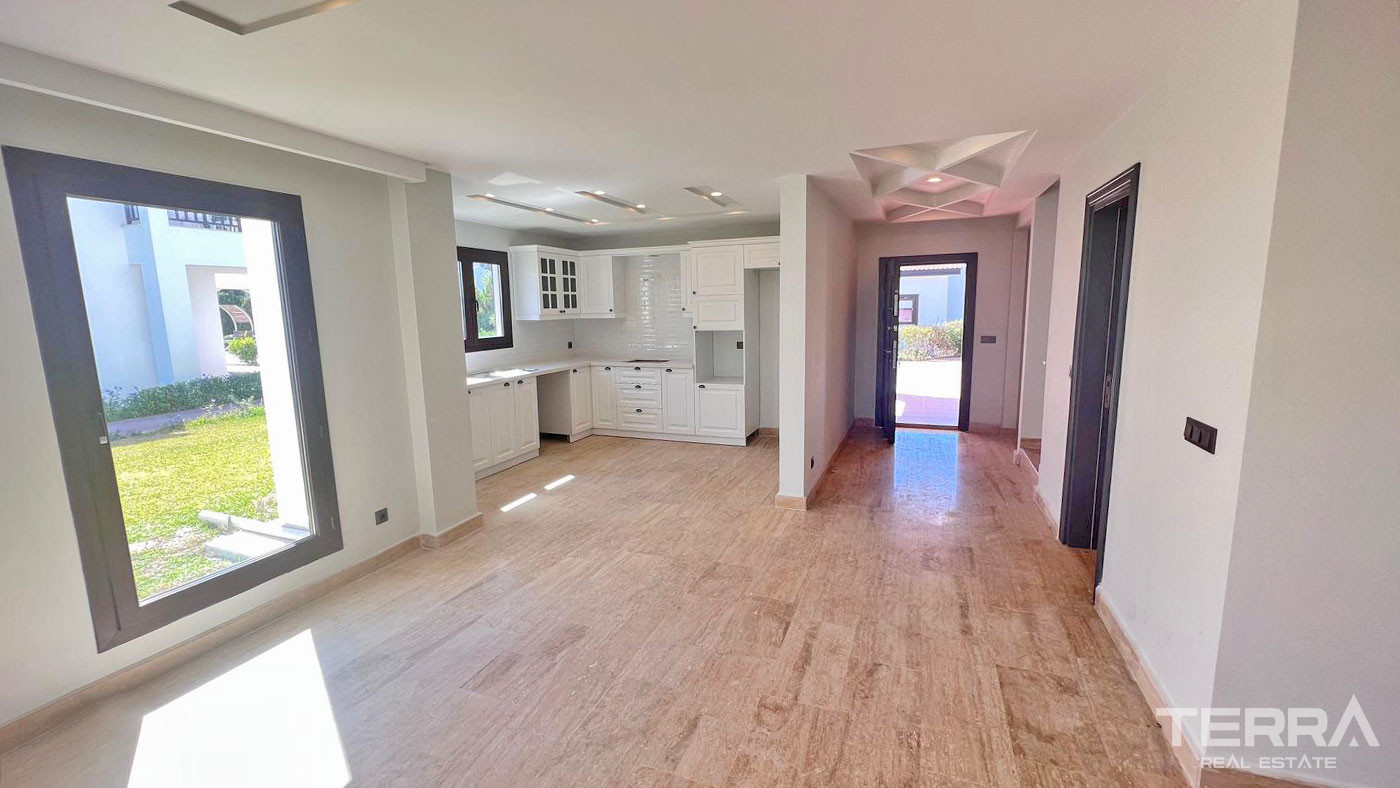 Semi-Detached Golf Villa with Resort Hotel Facilities in Belek - 71205