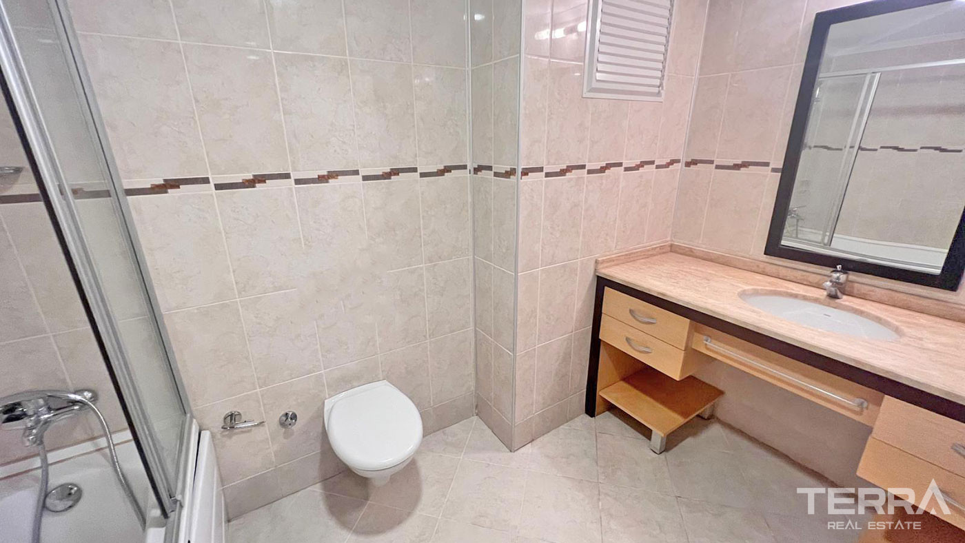 Semi-Detached Golf Villa with Resort Hotel Facilities in Belek - 71216