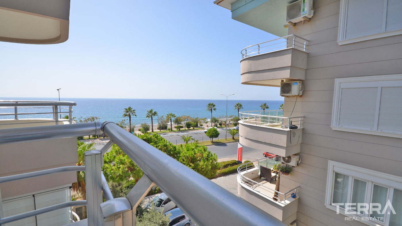 Modern and Stylish Seafront Apartment in Kestel, Alanya - 71277