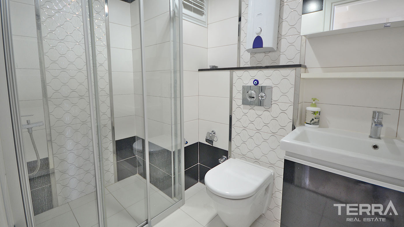 Modern and Stylish Seafront Apartment in Kestel, Alanya - 71278