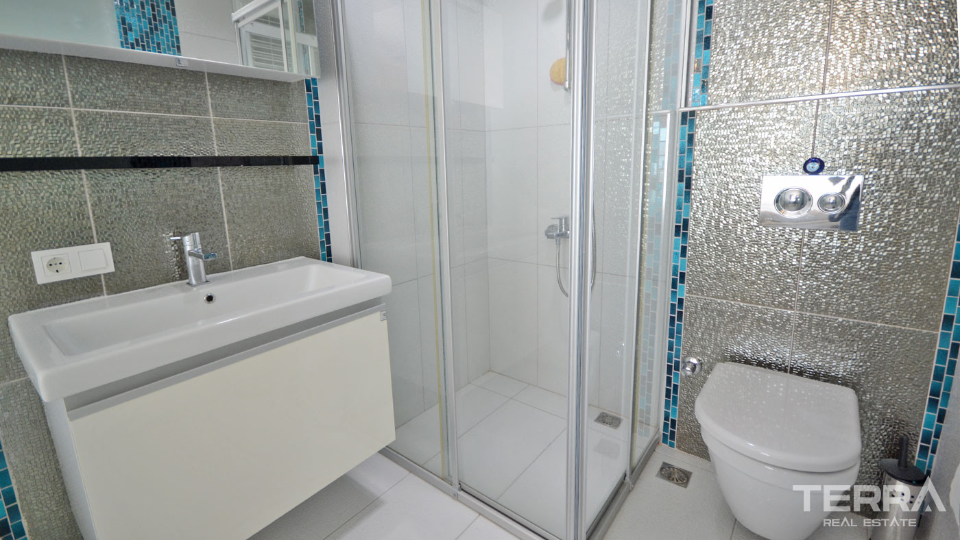 Modern and Stylish Seafront Apartment in Kestel, Alanya - 71283