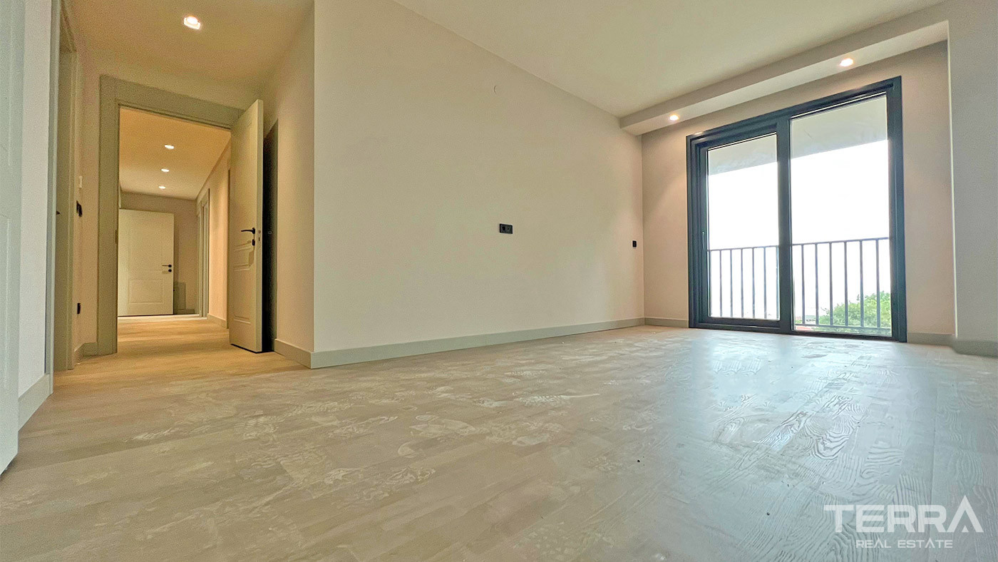 Ready to Move Luxury Apartments in Istanbul Offer Panoramic City View - 72140