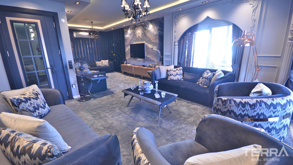 Central Alanya Apartment Close to the Beach with Luxury Furniture