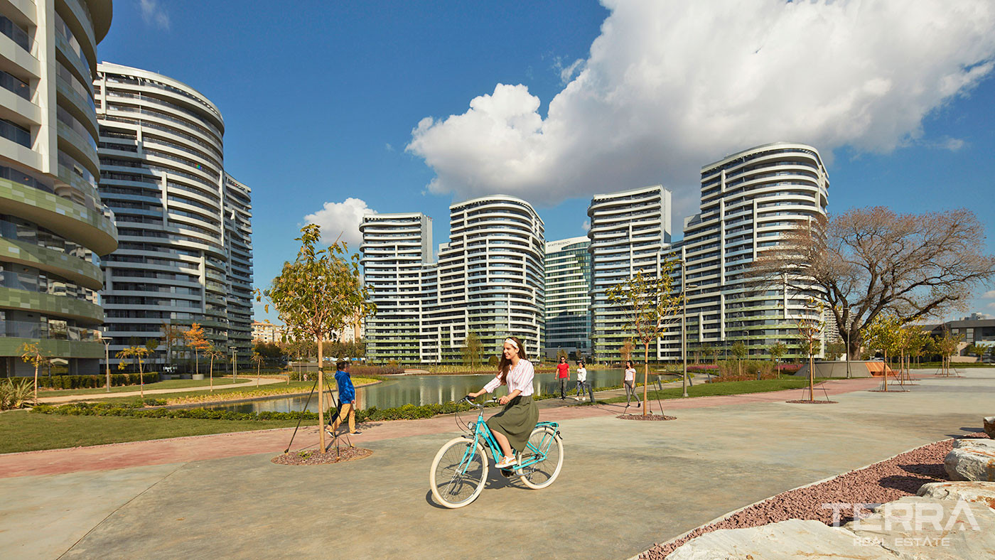 Key Ready Seafront Apartments with Magnificent Views in Istanbul - 73142