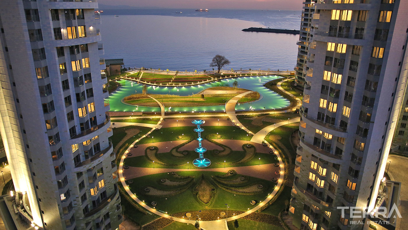 Key Ready Seafront Apartments with Magnificent Views in Istanbul - 73145