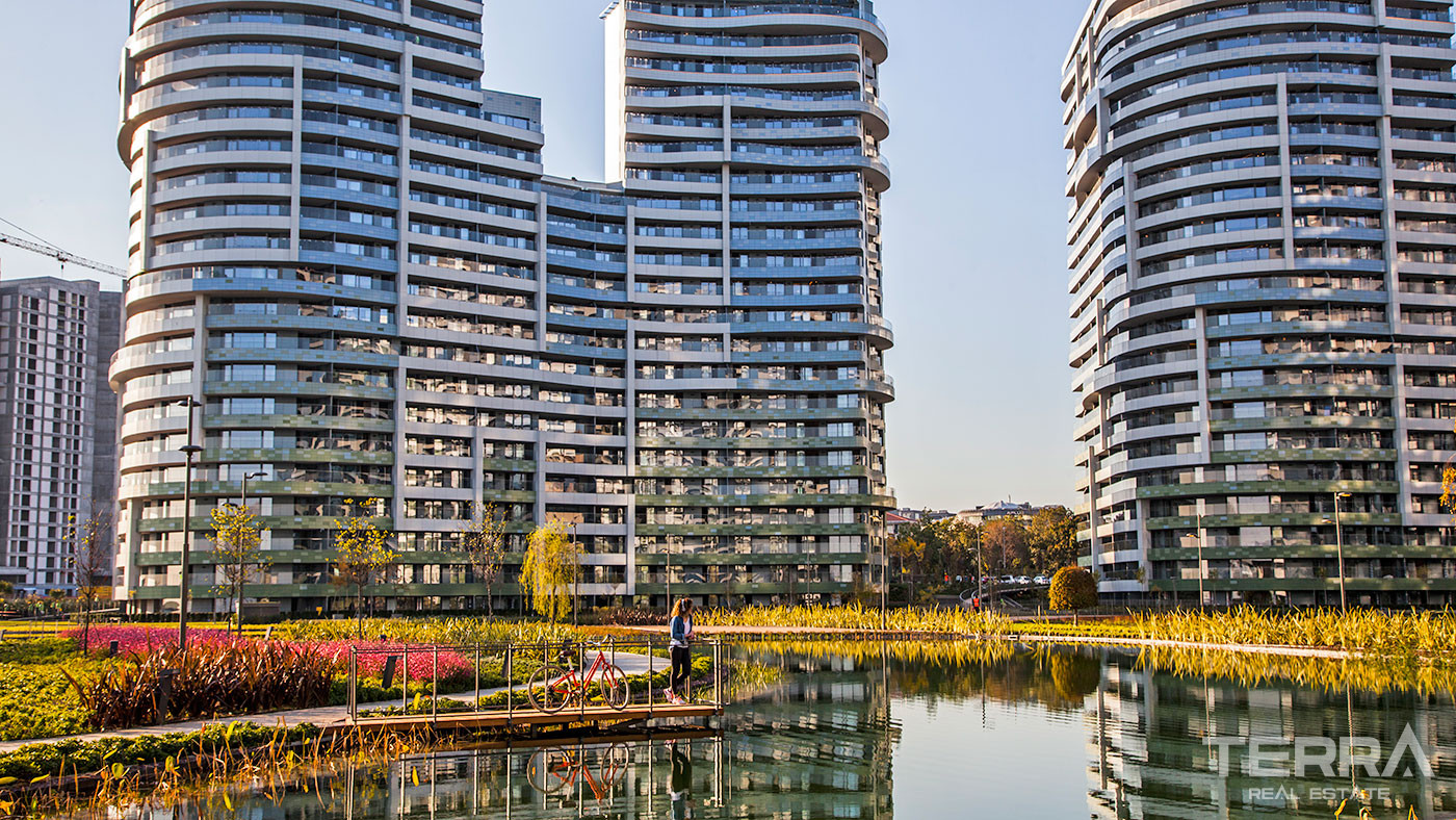 Key Ready Seafront Apartments with Magnificent Views in Istanbul - 73149