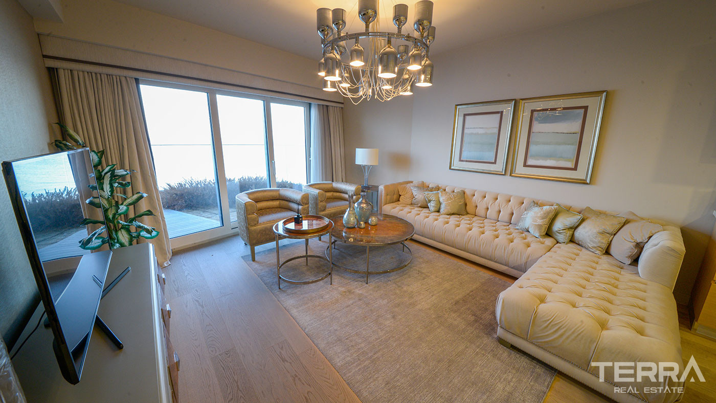 Key Ready Seafront Apartments with Magnificent Views in Istanbul - 73155