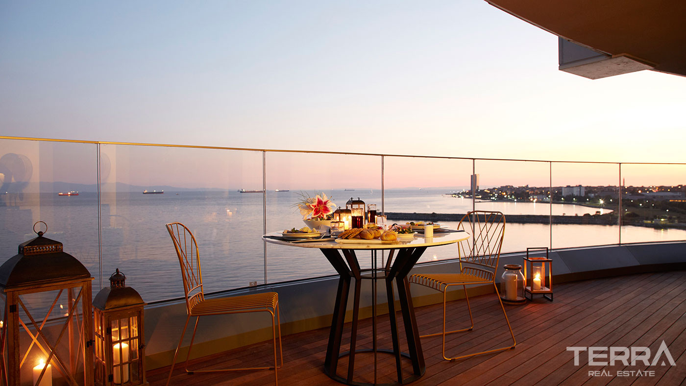 Key Ready Seafront Apartments with Magnificent Views in Istanbul - 73159
