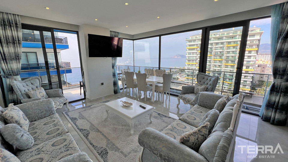 Furnished Luxury Alanya Flat with Spectacular Sea View in Mahmutlar
