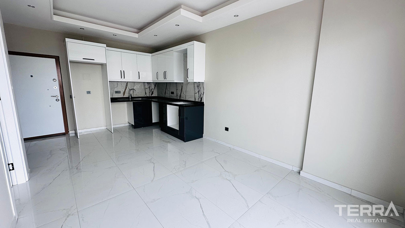 Boutique Complex of Sea View Apartments 100 M from The Beach in Alanya - 98317