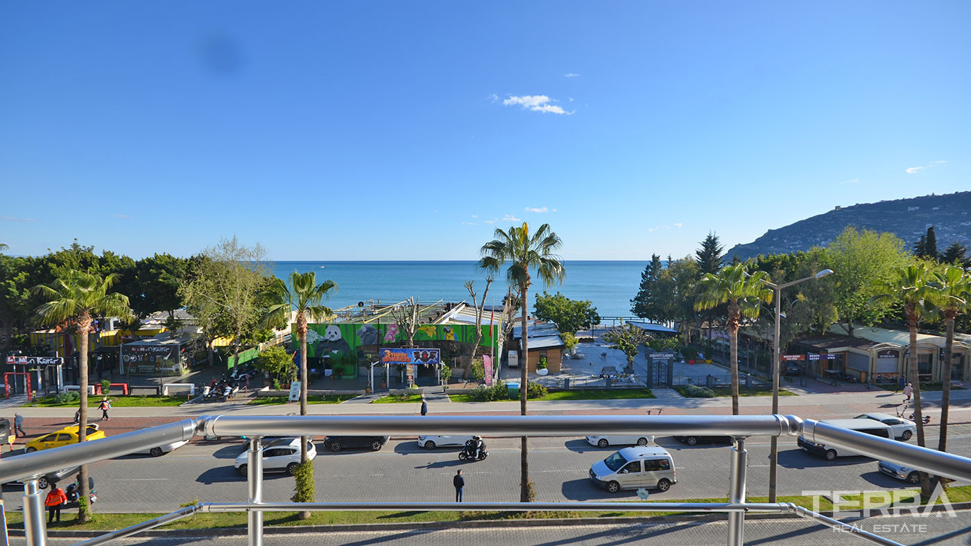 Seafront Apartment for Sale in central Alanya, Turkey - 75601