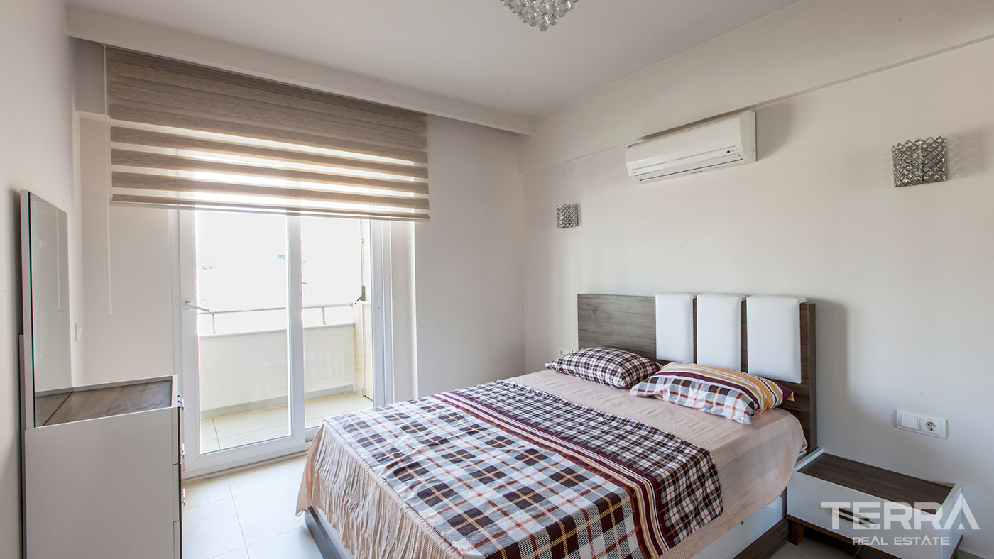 Turnkey Flats by the Sea Equipped with Top Quality Materials in Mersin - 75817