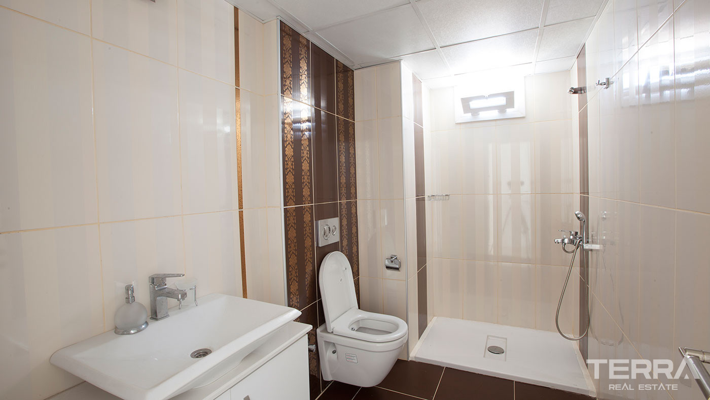 Turnkey Flats by the Sea Equipped with Top Quality Materials in Mersin - 75818