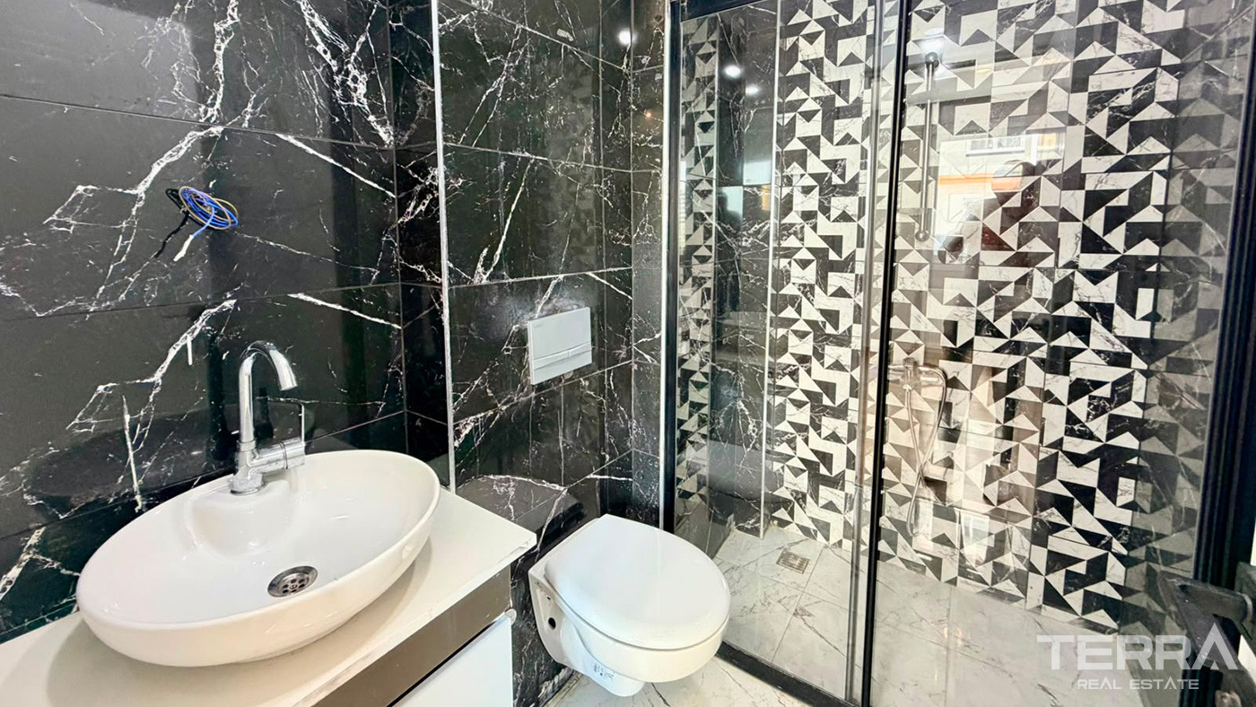 Sea View Flats in Mersin, Mezitli with Many Social Facilities - 133139