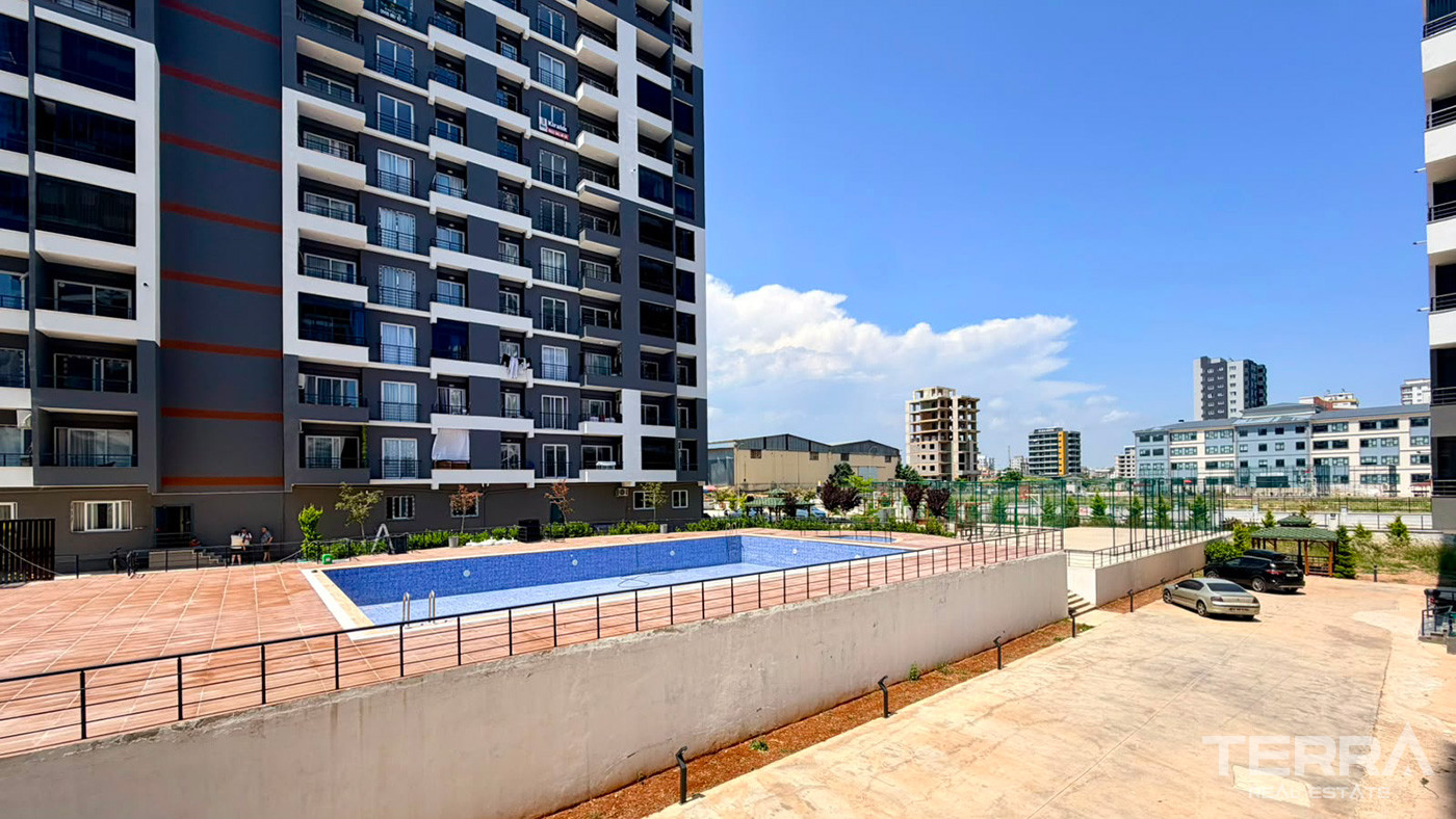 Sea View Flats in Mersin, Mezitli with Many Social Facilities - 133143