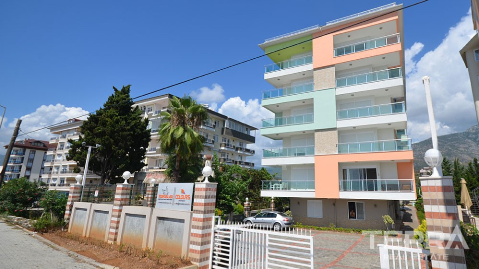 1 bedroom apartment at sea front location in Kestel Alanya