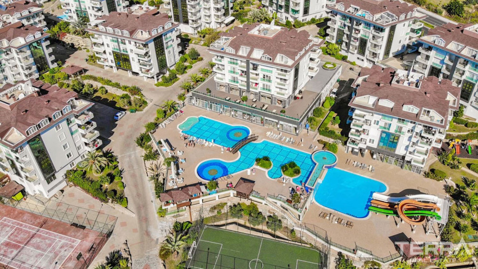 Sea View Flat in Olive City with Rich Social Facilities in Oba, Alanya