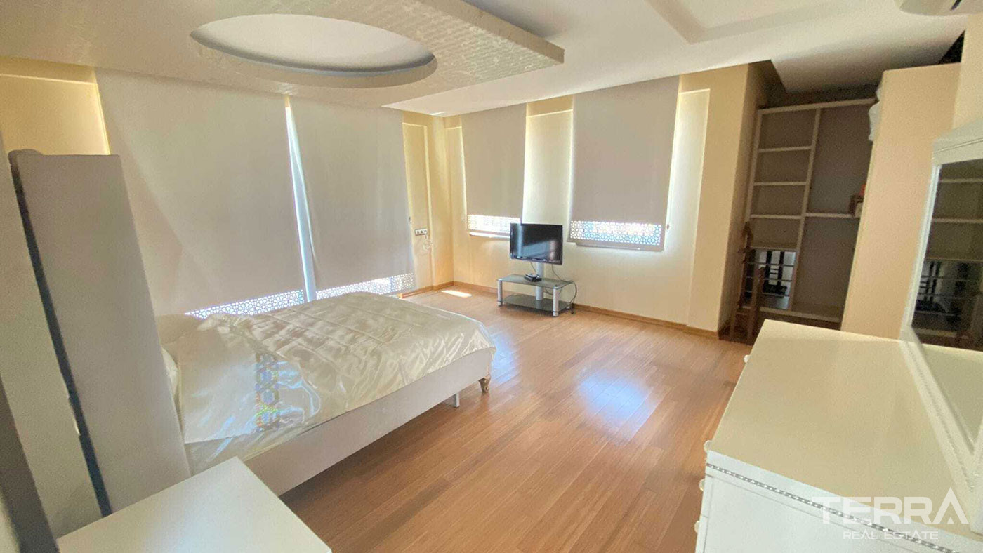 Von der türkischen Staatsbürgerschaft anerkannte Villa mit exklusivem Design in Belek - 77391