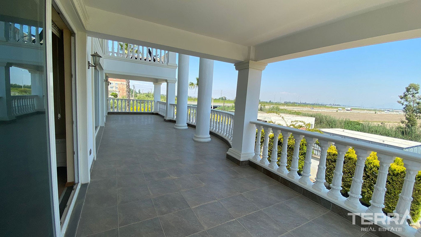 Von der türkischen Staatsbürgerschaft anerkannte Villa mit exklusivem Design in Belek - 77394