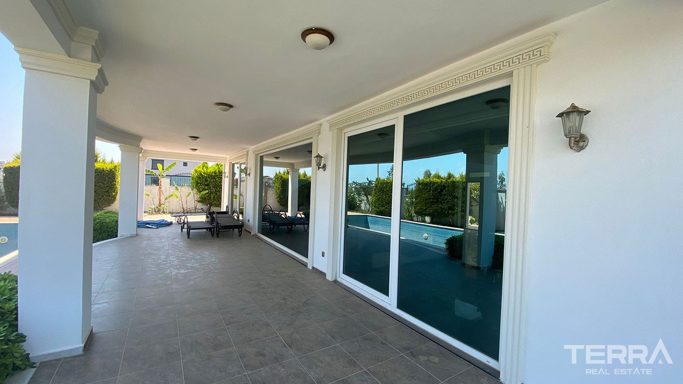 Von der türkischen Staatsbürgerschaft anerkannte Villa mit exklusivem Design in Belek - 77397