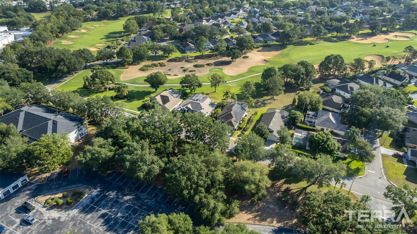 Florida Villas with Award Winning Golf Course in Orlando - 77931