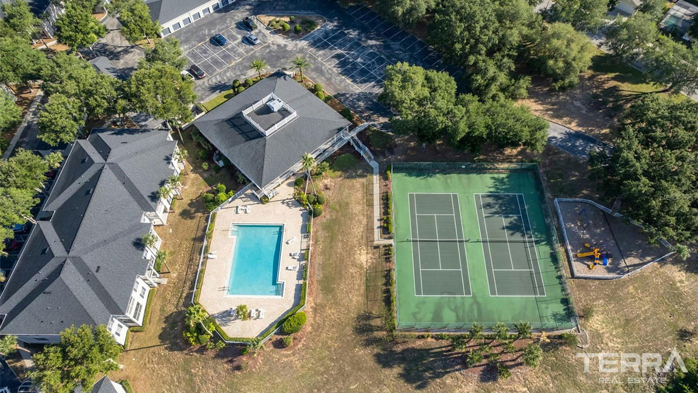 Florida Villas with Award Winning Golf Course in Orlando - 77932