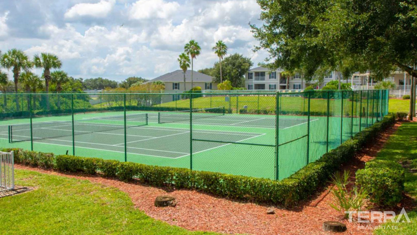 Florida Villas with Award Winning Golf Course in Orlando - 77936