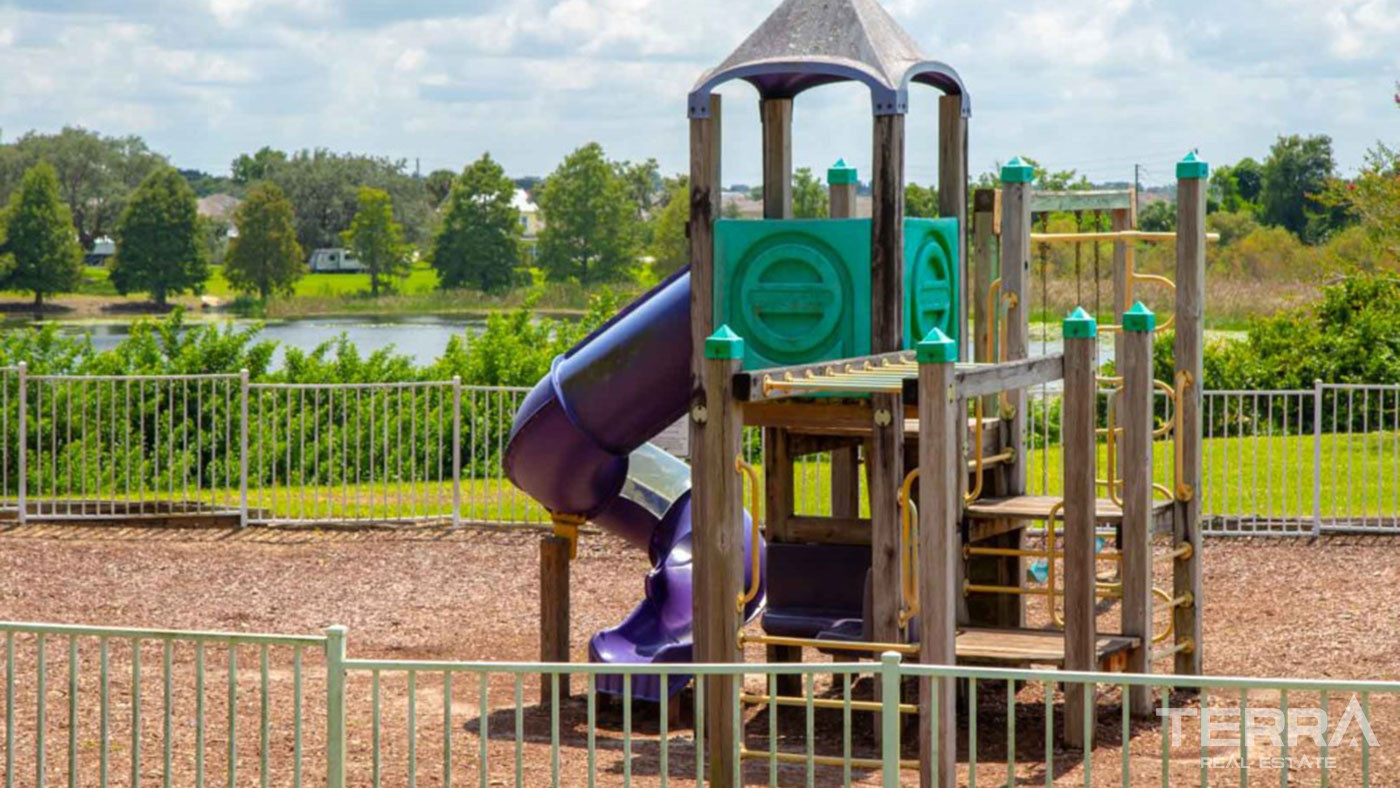 Florida Villas with Award Winning Golf Course in Orlando - 77937