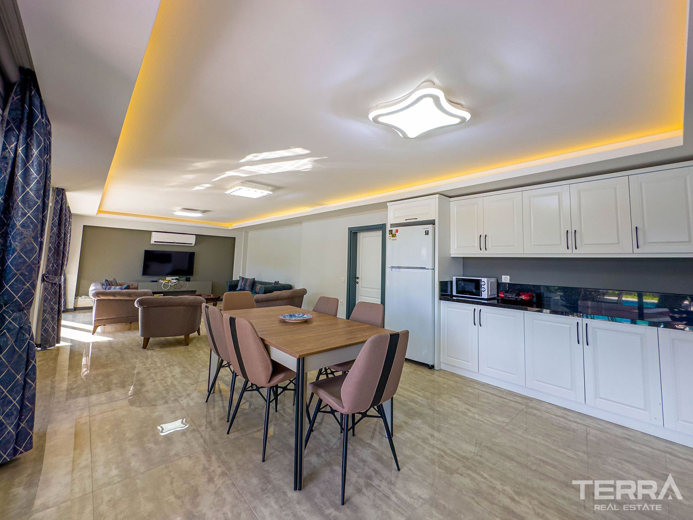 Ruhige Lage der Fethiye-Villa mit geräumigen Wohnräumen - 78159