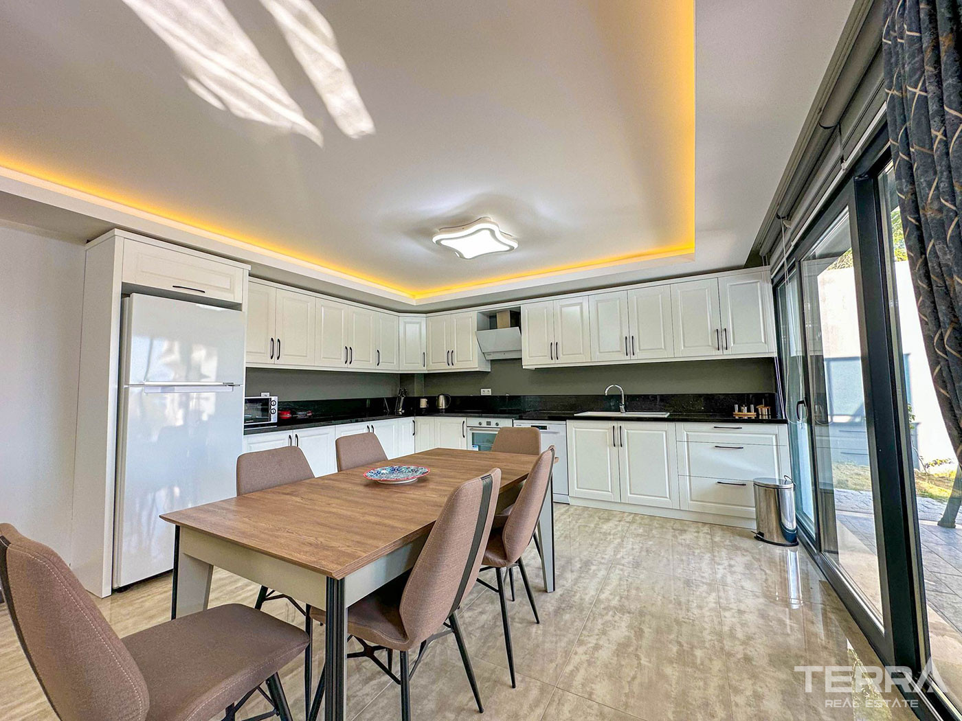 Ruhige Lage der Fethiye-Villa mit geräumigen Wohnräumen - 78167