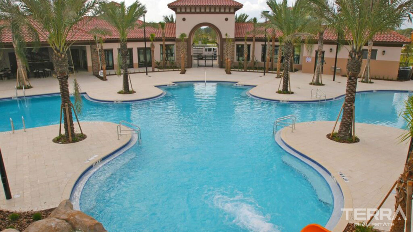 Resort Style On Site Amenities from Exclusive Villas in Orlando - 78695