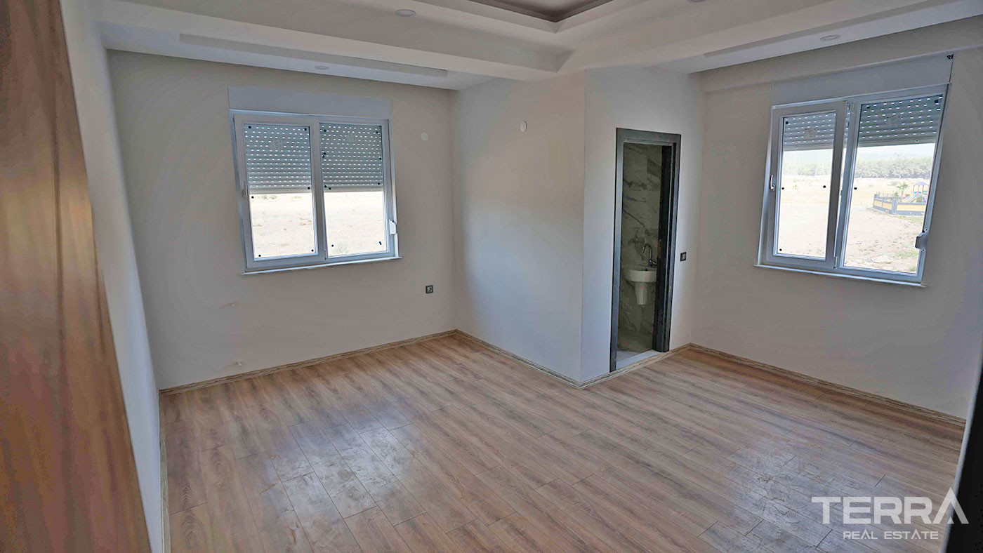 Ready to Move Antalya Apartments in Kepez with Bargain Prices - 79730