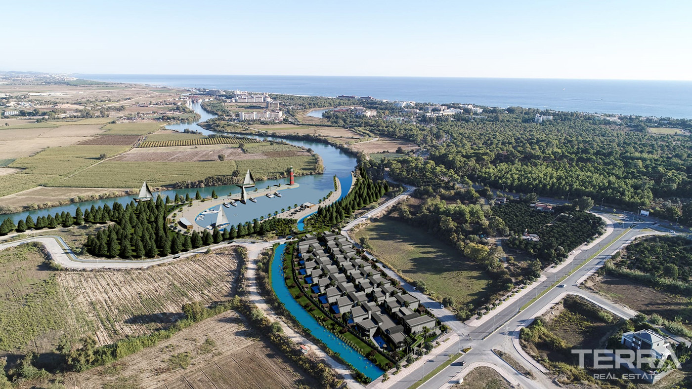 Luxury Villas in a Complex with a Yacht Dock in Side - 81573