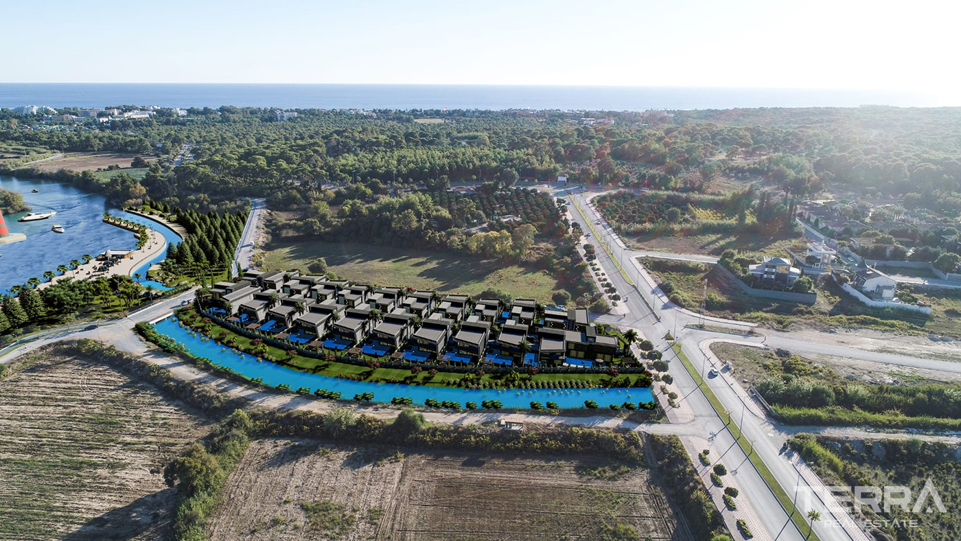 Luxury Villas in a Complex with a Yacht Dock in Side - 81575