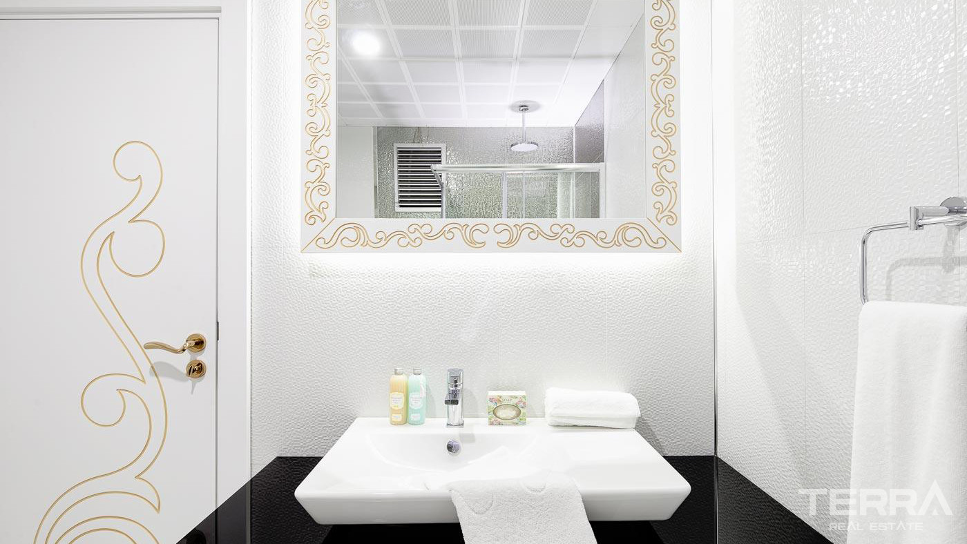 5 Star Hotel Type Apartments in Antalya with a Large Swimming Pool - 82641