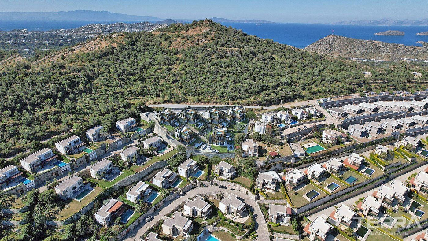 2+1 Detached Flats with Private Gardens or Terraces in Bodrum - 83877