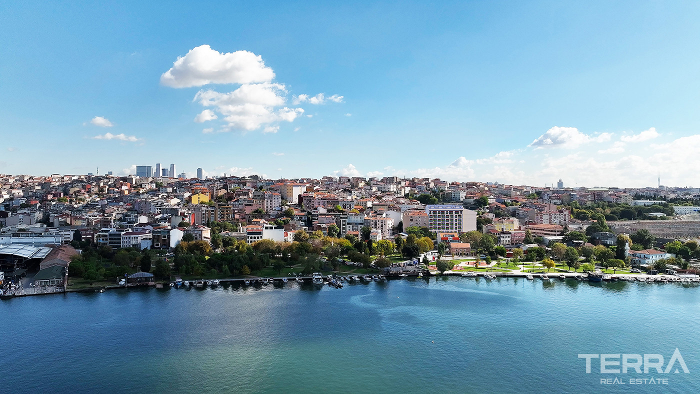 Luxury Apartments Overlooking the Golden Horn in Istanbul, Beyoğlu - 84860