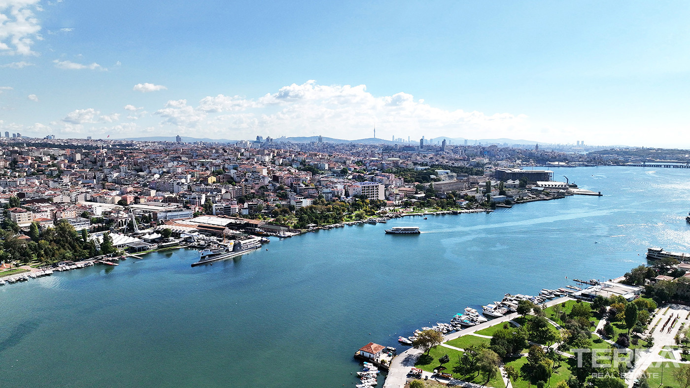 Luxury Apartments Overlooking the Golden Horn in Istanbul, Beyoğlu - 84867