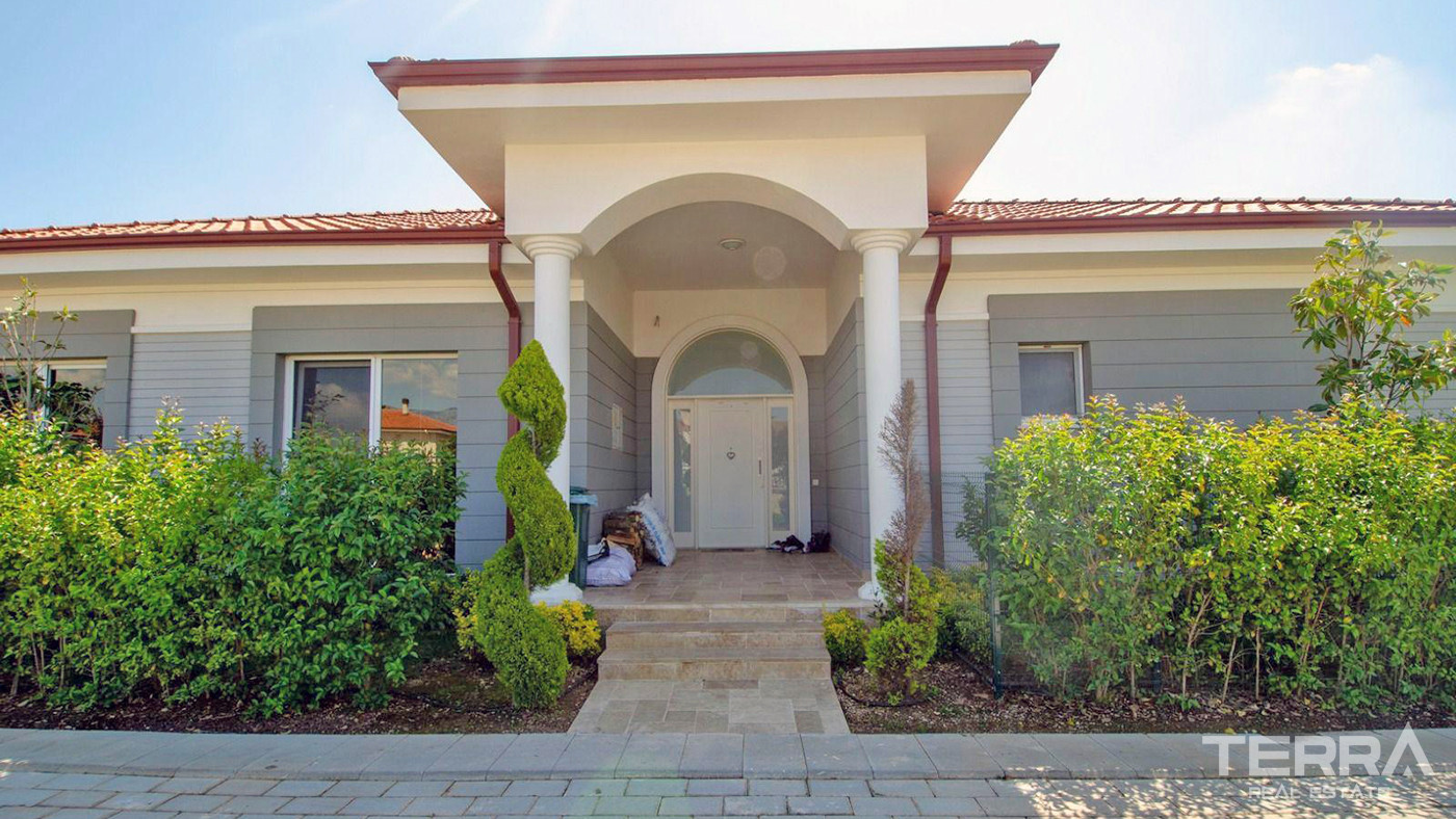 Ready to Move in Resale Modern Villa in Antalya, Döşemealtı - 85041