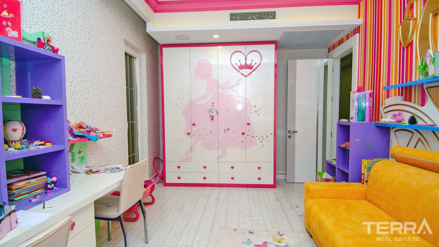 Ready to Move in Resale Modern Villa in Antalya, Döşemealtı - 85055