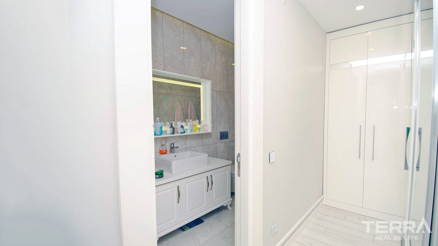 Ready to Move in Resale Modern Villa in Antalya, Döşemealtı - 85059