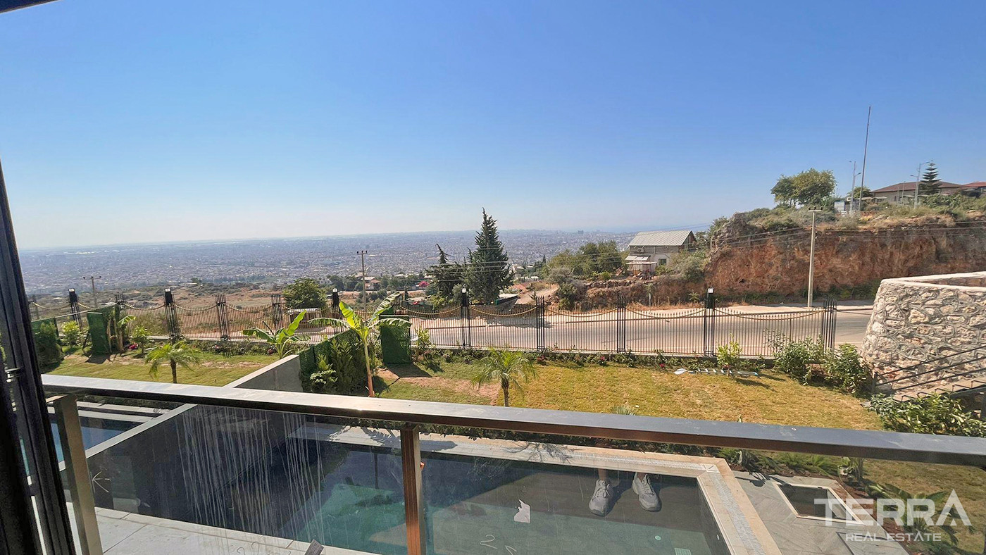 Modernly Designed Apartments with Mediterranean Sea View in Antalya - 85122