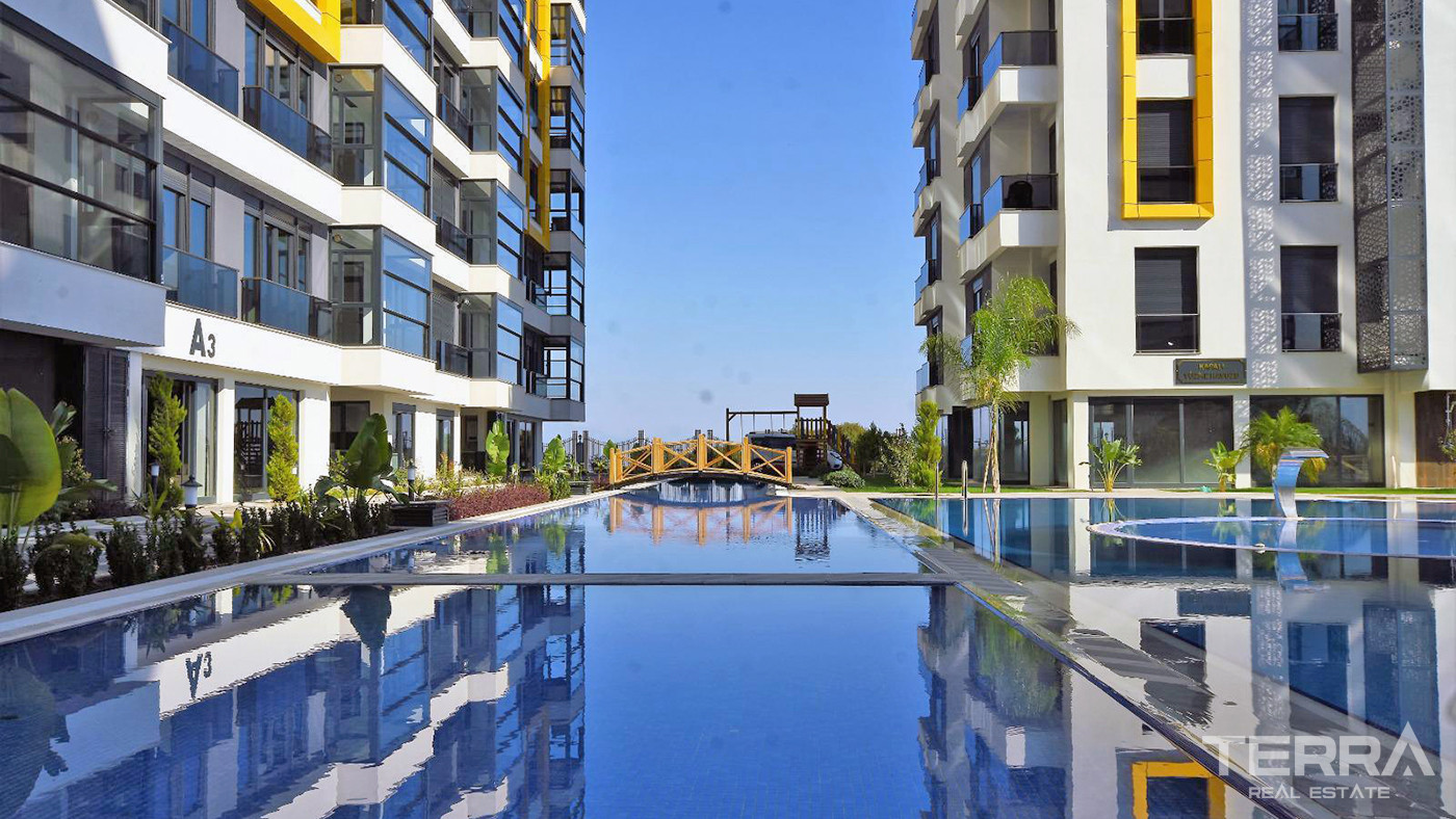 Modernly Designed Apartments with Mediterranean Sea View in Antalya - 85129