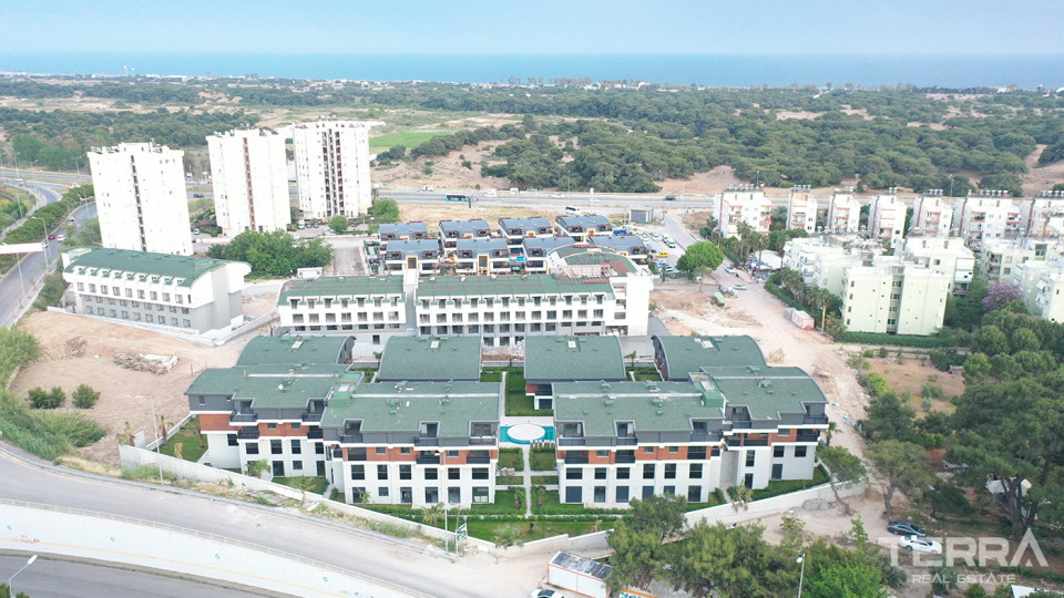 Smart Spacious Apartments in a Luxury Complex in Lara, Antalya